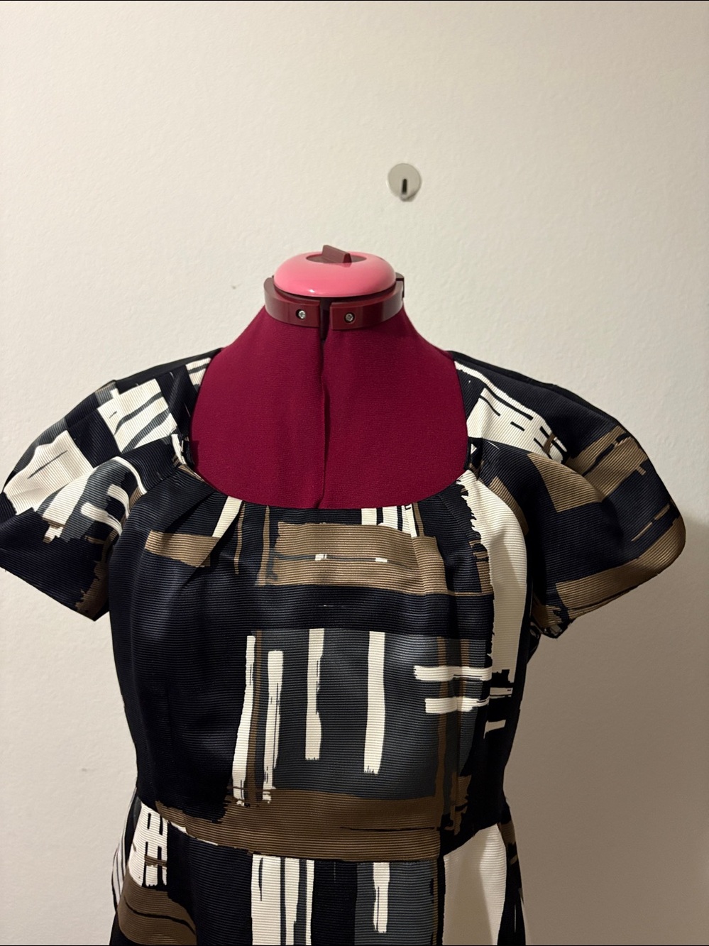 Apostrophe Color Block SZ 10 lined Dress side pockets puff sleeves back zipper - Picture 3 of 12